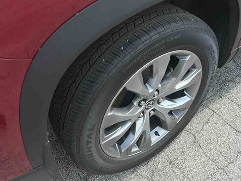 Used 2024 Toyota Grand Highlander AWD image 8