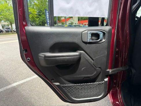 Used 2021 Jeep Wrangler Unlimited Sport AWD/4WD image 37
