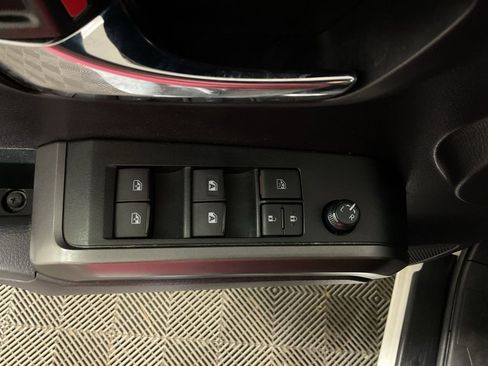 Used 2020 Toyota Tacoma TRD Sport image 18