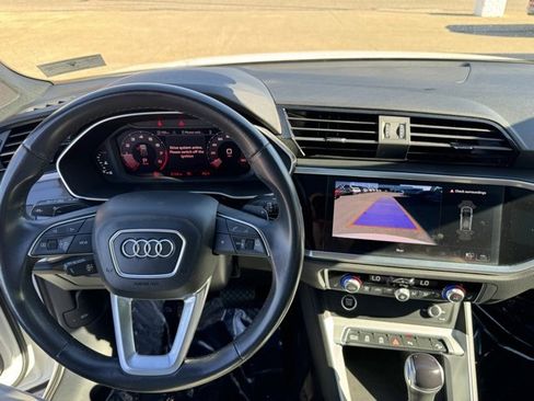 Used 2023 Audi Q3 2.0T Premium image 13