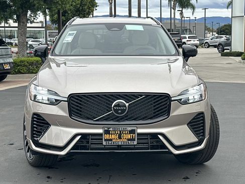 New 2026 Volvo XC60 T8 Ultra w/ Protection Package Premier AWD/4WD image 2