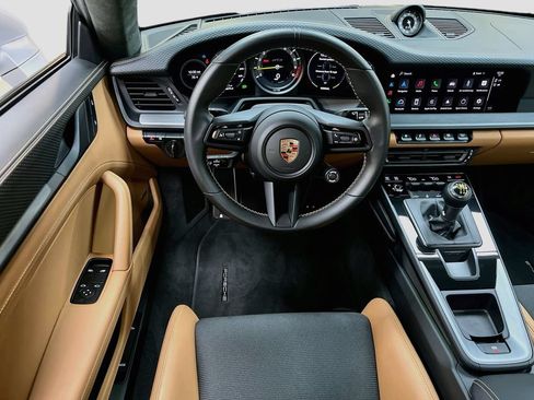Certified 2024 Porsche 911 GT3 RWD image 23