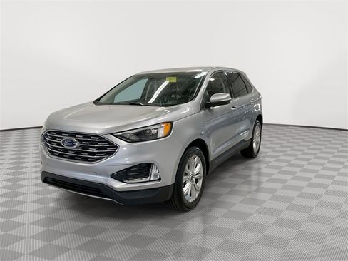 Used 2024 Ford Edge Titanium image 5