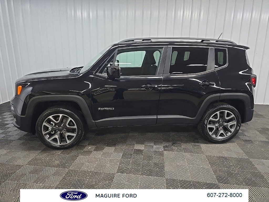 Used 2016 Jeep Renegade Latitude w/ Cold Weather Group AWD/4WD image 5