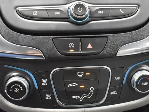 Used 2022 Chevrolet Equinox LT FWD image 33