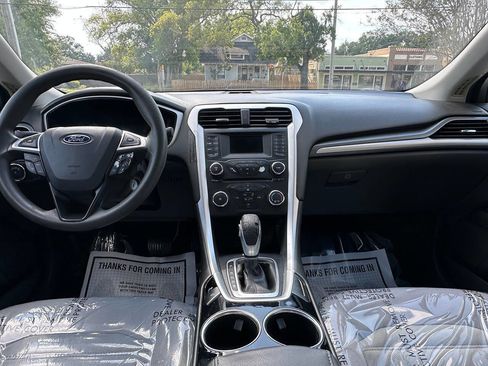 Used 2013 Ford Fusion S FWD image 14