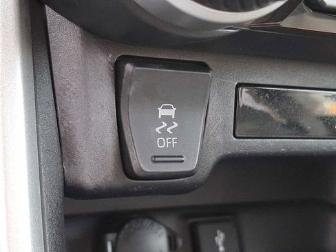 Used 2022 Toyota RAV4 LE image 23