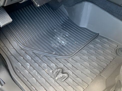 New 2025 RAM 2500 Big Horn AWD/4WD image 17