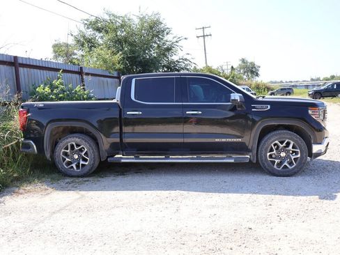 Used 2025 GMC Sierra 1500 SLT w/ SLT Premium Plus Package AWD/4WD image 21