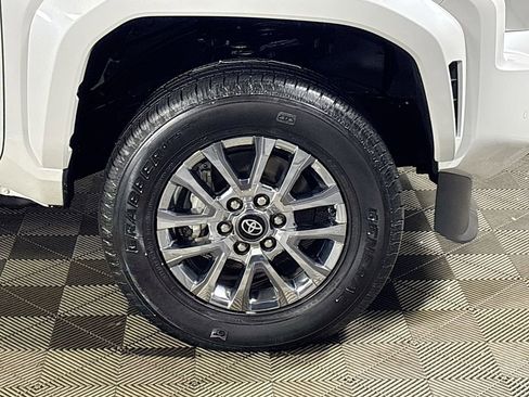 Used 2024 Toyota Tacoma Limited w/ Limited Package (LT) image 24