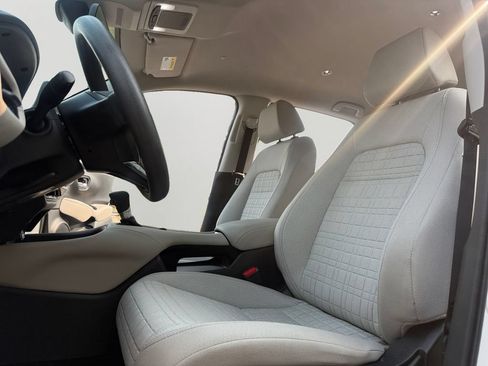 Certified 2024 Honda HR-V LX image 21