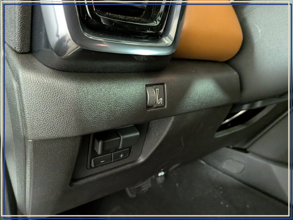 New 2026 GMC Canyon AT4 w/ Technology Plus Package AWD/4WD image 17
