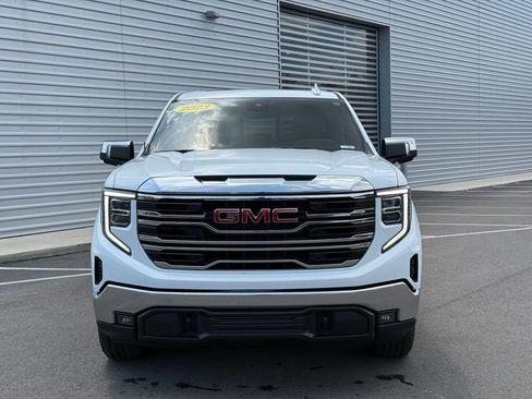 Used 2023 GMC Sierra 1500 SLT w/ SLT Premium Package AWD/4WD image 2