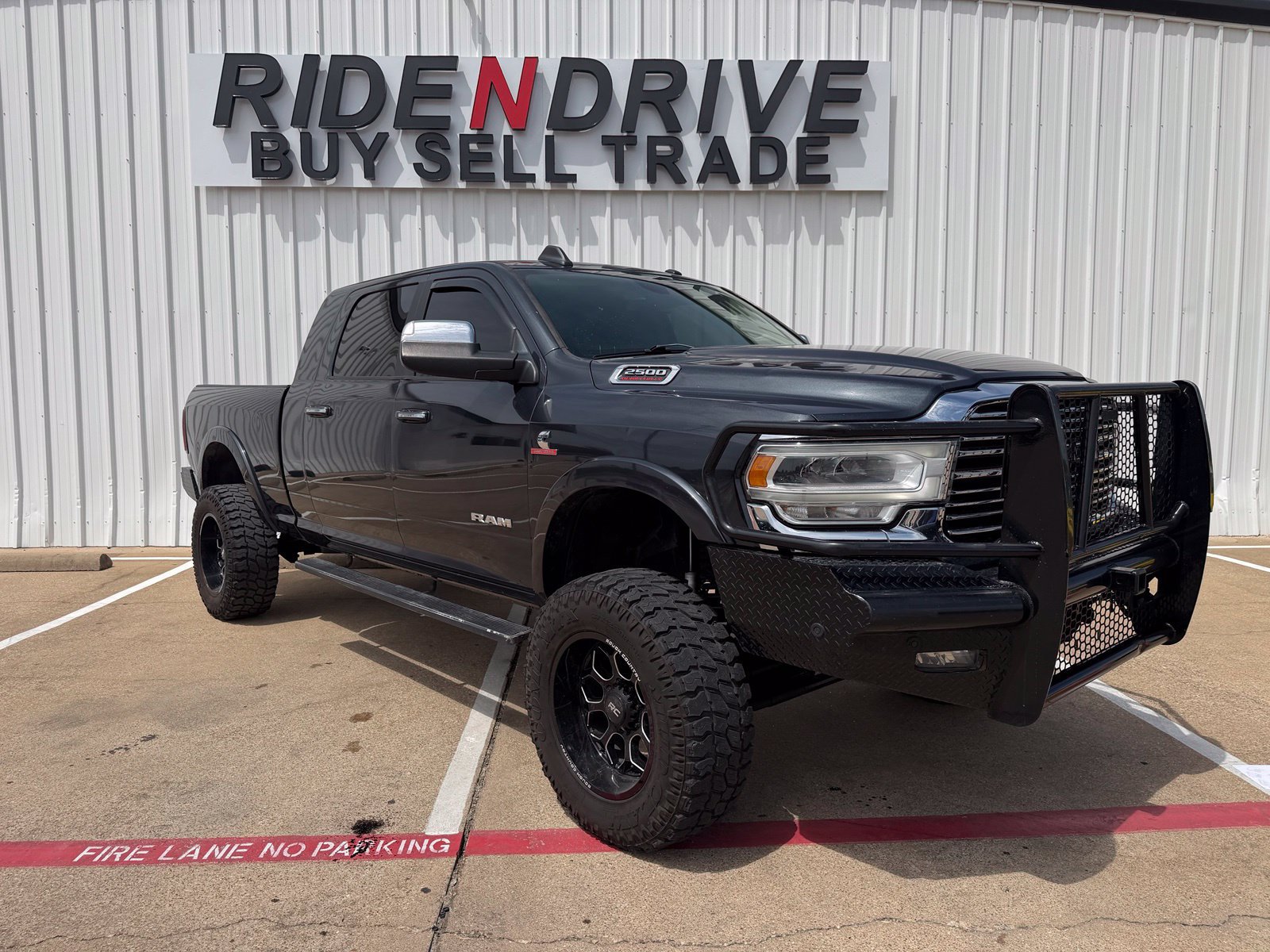 Used 2019 RAM 2500 Laramie AWD/4WD image 9
