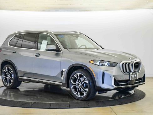 Used 2024 BMW X5 sDrive40i w/ Parking Assistance Package RWD image 6