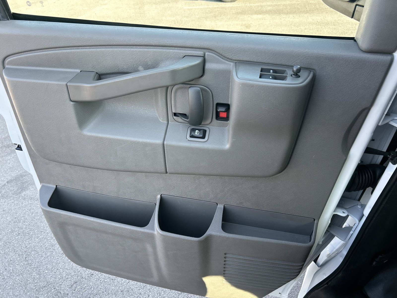 Used 2021 Chevrolet Express 2500 w/ Driver Convenience Package RWD image 26