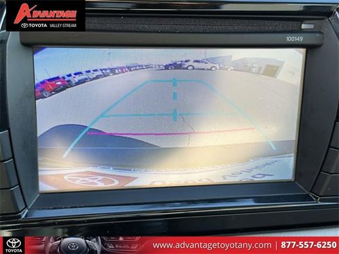 Used 2014 Toyota Corolla LE image 23