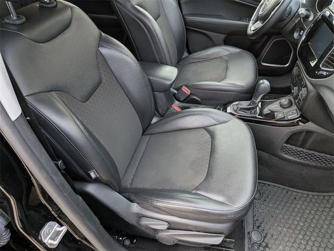 Certified 2020 Jeep Compass Altitude image 24