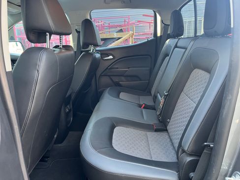 Used 2019 Chevrolet Colorado Z71 AWD/4WD image 24