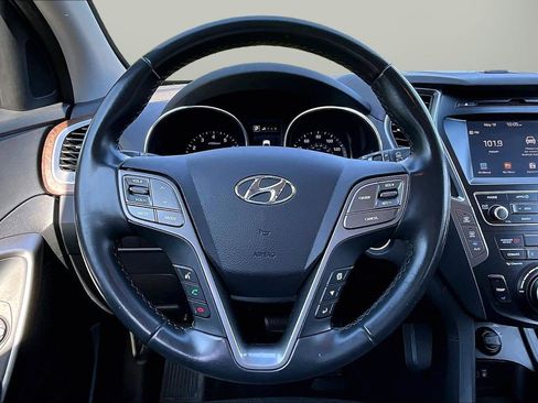 Used 2019 Hyundai Santa Fe XL SE w/ SE Premium Package 02 FWD image 11