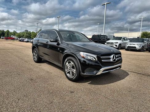 Used 2019 Mercedes-Benz GLC 350e 4MATIC image 11