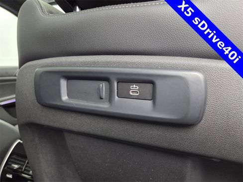Used 2020 BMW X5 sDrive40i w/ Premium Package image 29
