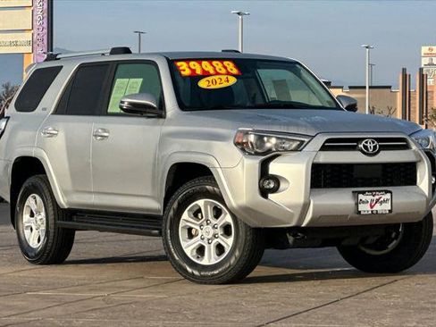 Certified 2024 Toyota 4Runner SR5 Premium image 2