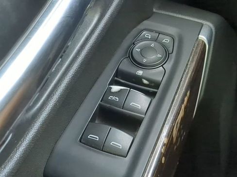 Used 2021 GMC Sierra 1500 SLE image 29