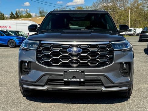 Used 2025 Ford Explorer Platinum w/ LUX Leather Package AWD/4WD image 8