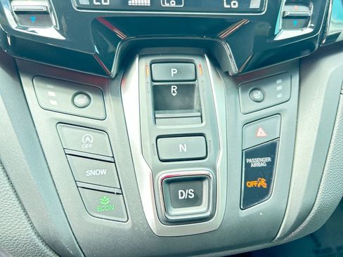 Used 2024 Honda Odyssey Sport image 18