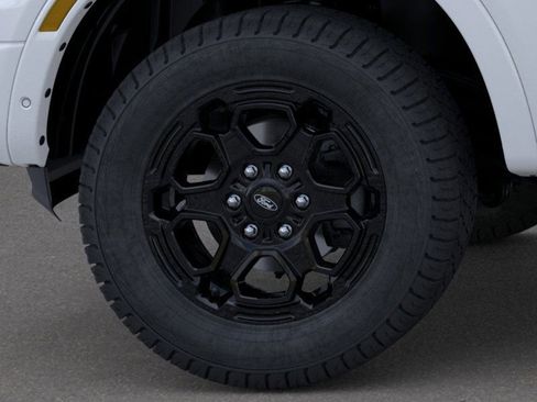 New 2025 Ford Ranger Lariat w/ Black Appearance Package RWD image 19