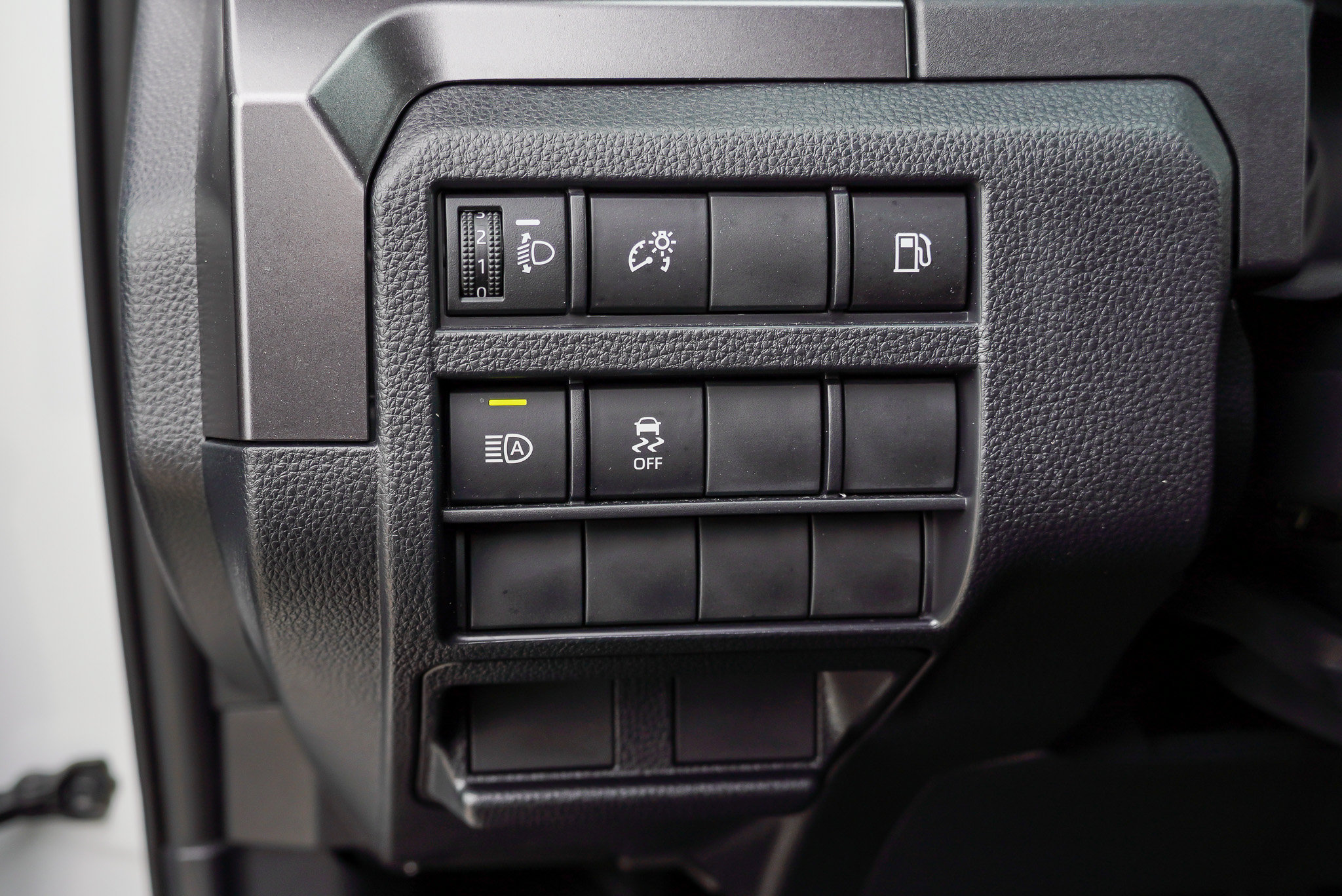 Certified 2025 Toyota 4Runner SR5 AWD/4WD image 18