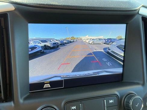 Used 2022 GMC Terrain SLT image 21