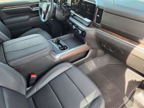 New 2025 GMC Sierra 2500 SLT w/ SLT Premium Package image 23