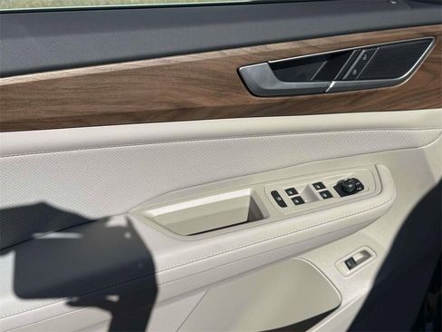 New 2026 Volkswagen Atlas SE image 12