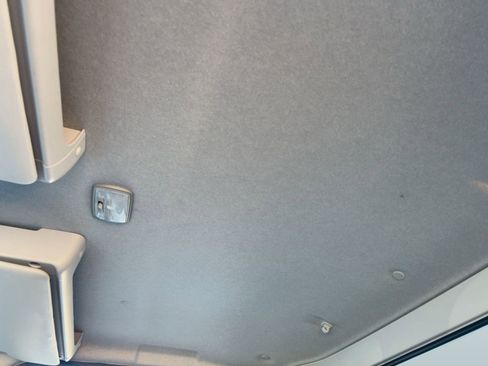 Used 2025 Chevrolet Low Cab Forward image 18