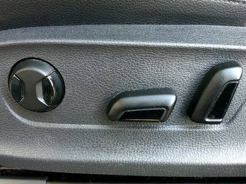 Used 2015 Volkswagen Passat 1.8T Limited Edition image 36