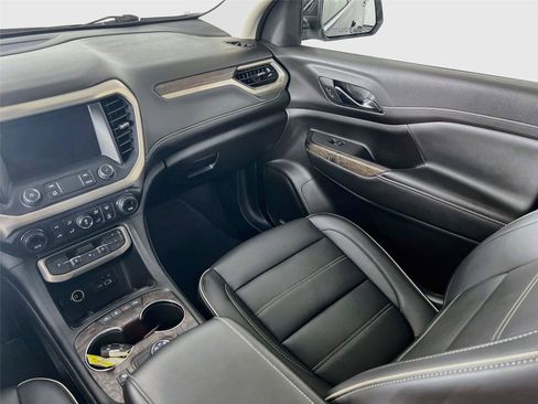 Used 2021 GMC Acadia Denali w/ Denali Ultimate Package AWD/4WD image 24