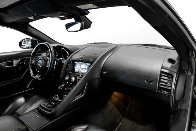 Used 2016 Jaguar F-TYPE R AWD/4WD image 18