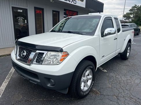 Used 2013 Nissan Frontier S w/ S Preferred Pkg RWD image 2