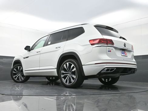 Used 2021 Volkswagen Atlas SEL R-Line image 30
