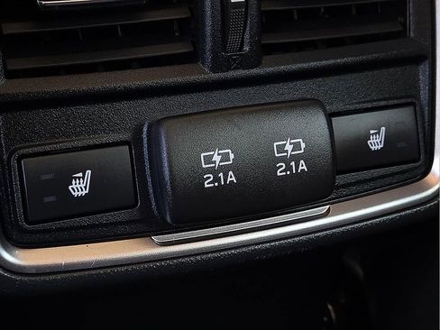 Used 2022 Subaru Forester Touring w/ Popular Package #2 image 11