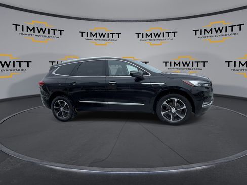 Used 2021 Buick Enclave Essence w/ Sport Touring Edition image 4