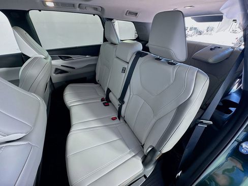 Certified 2026 INFINITI QX60 Luxe w/ Cargo Package FWD image 26