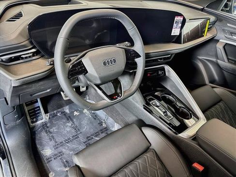 New 2026 Audi SQ5 Prestige AWD/4WD image 9