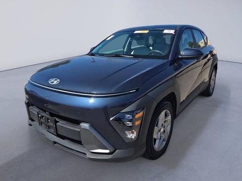 Used 2024 Hyundai Kona SE FWD image 1