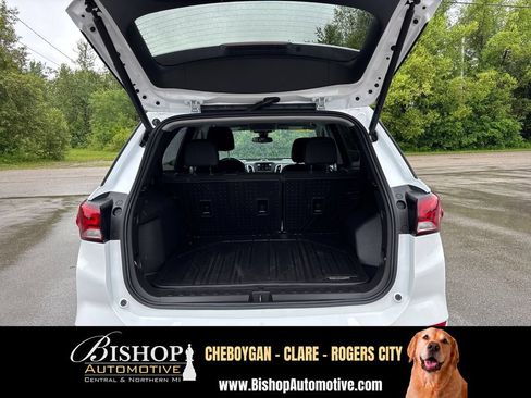Used 2024 Chevrolet Equinox LT w/ LPO, Floor Liner Package AWD/4WD image 9