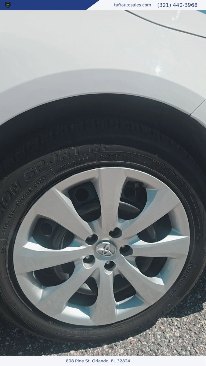 Used 2025 Toyota Corolla LE FWD image 20