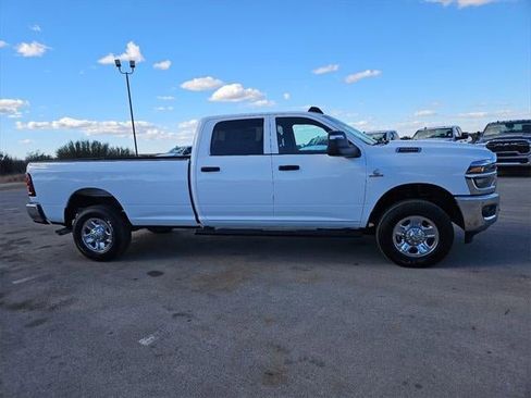 New 2026 RAM 2500 Tradesman AWD/4WD image 39