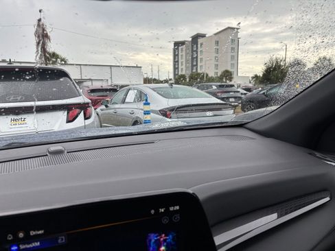 Used 2025 Chevrolet Equinox LT image 35